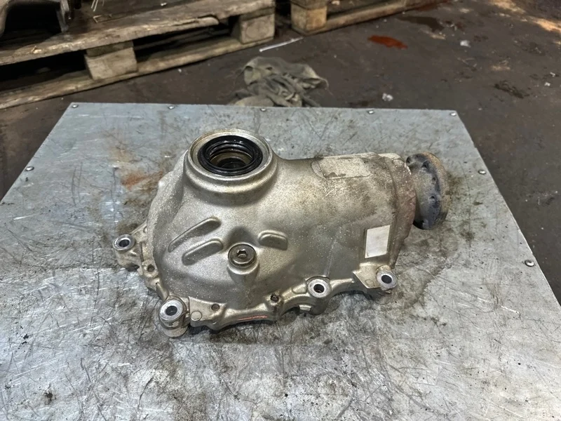 Редуктор Lexus Ls460 2007-2017 4111050310, передний