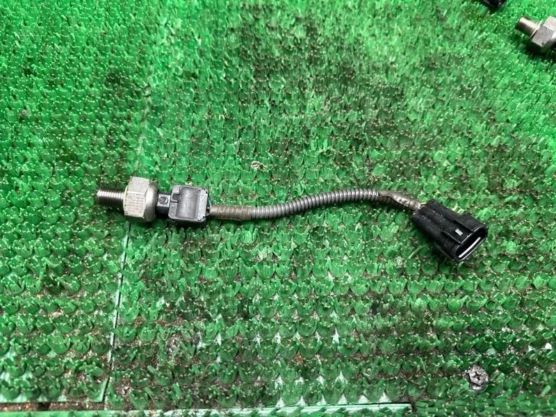 Датчик давления топлива Lexus Is Gs Crown Mark X 2005-2011 8945830010