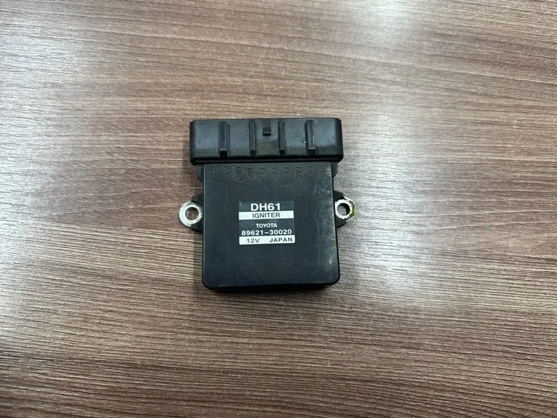 Коммутатор зажигания Toyota 8962130020