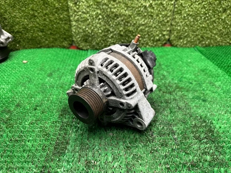 Генератор Land Rover Range Rover 2002-2008 YLE500390