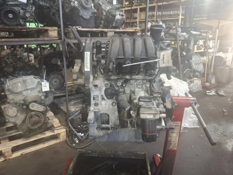 Двигатель Volkswagen 2005-2014 06A100043P BSE