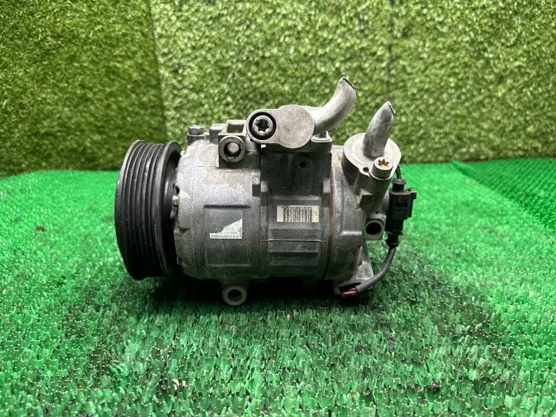 Компрессор кондиционера Volkswagen 6Q0820808