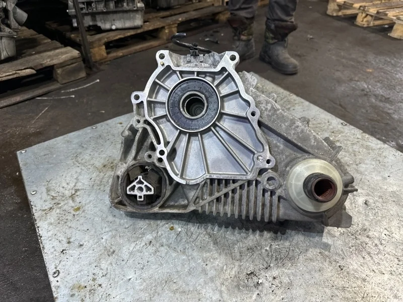 Раздаточная коробка Bmw X5 2007-2012 27107574777 E70