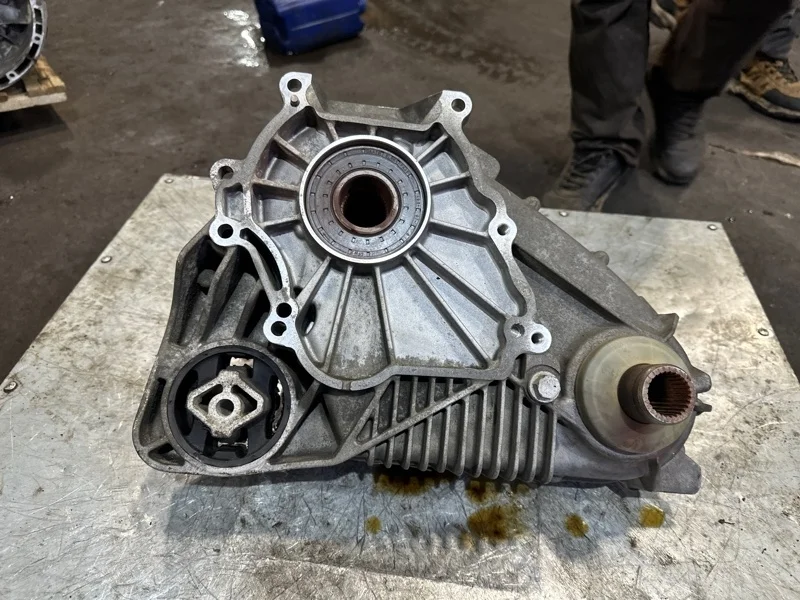 Раздаточная коробка Bmw X5 2003-2007 27107555297 E53
