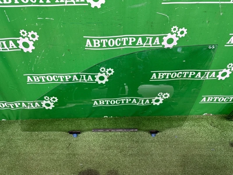 Стекло двери Lexus Gs 2012-2018 6810230830, переднее левое