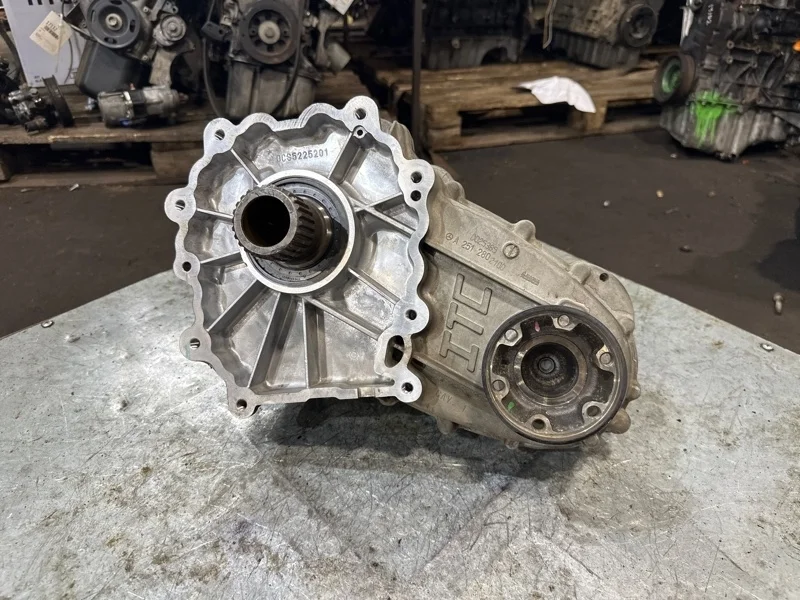 Раздаточная коробка Mercedes A2512802100