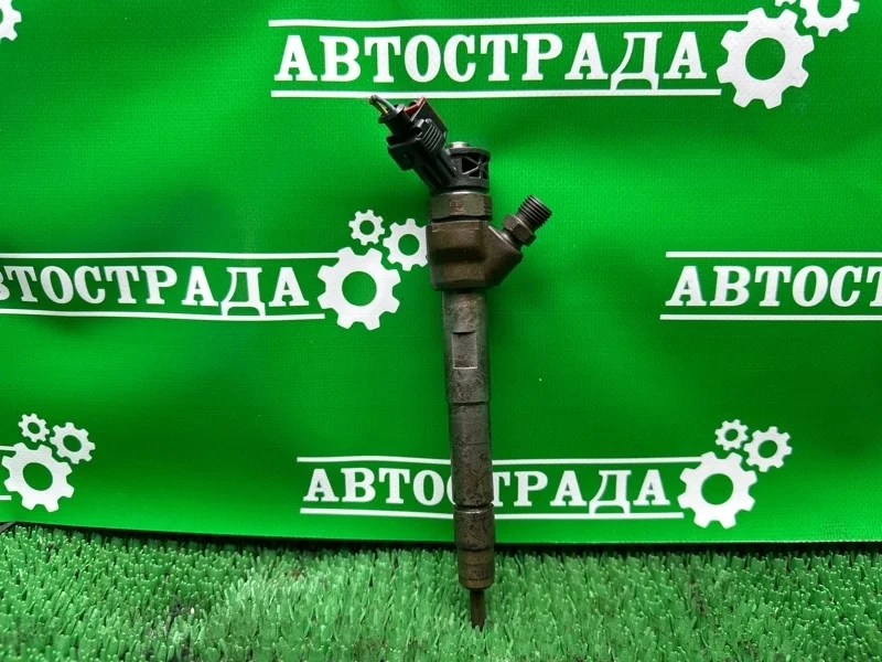 Форсунка топливная Land Rover LR073710
