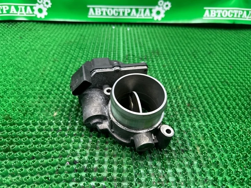 Дроссельная заслонка Volkswagen 076128063A
