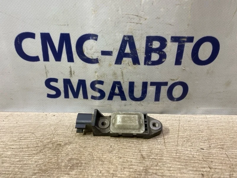 Датчик удара Volvo Xc90 30724677 ХС90 3.2 B6324S