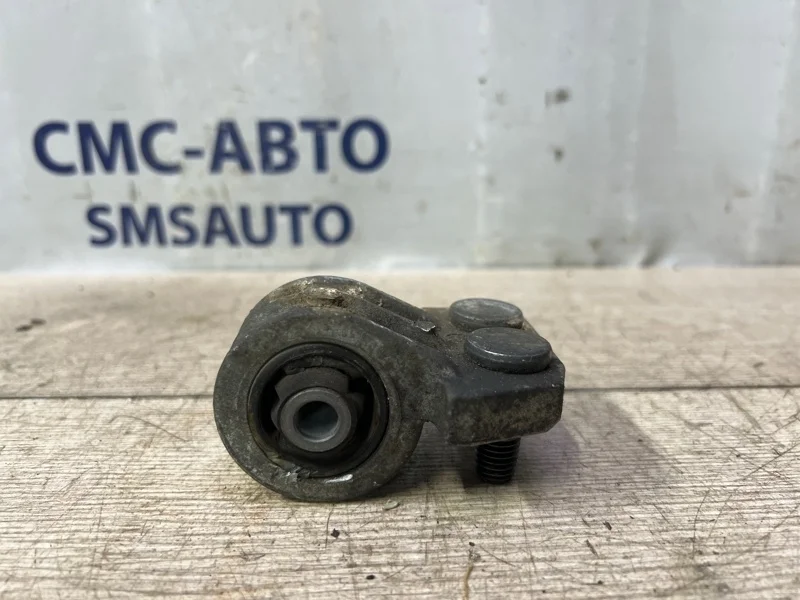 Опора АКПП Volvo Xc90 2006 30680750 ХС90 2.5 B5254T2