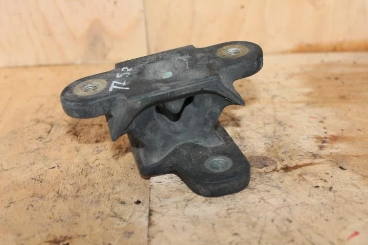 Б.у. опора двигателя SUZUKI GRAND VITARA SQ420 SUZUKI GRAND VITARA SQ420