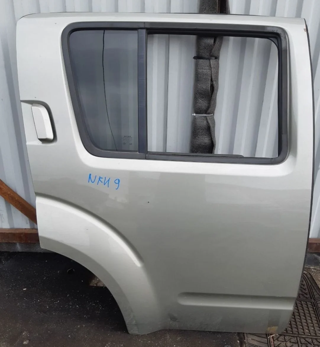 Дверь задняя правая Nissan Pathfinder III рестайлинг (2010—2014) 2011 KAF - бежевый