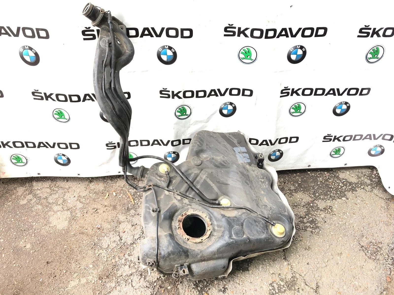 Бензобак Skoda Octavia 1K0201060GL A5 (1Z)