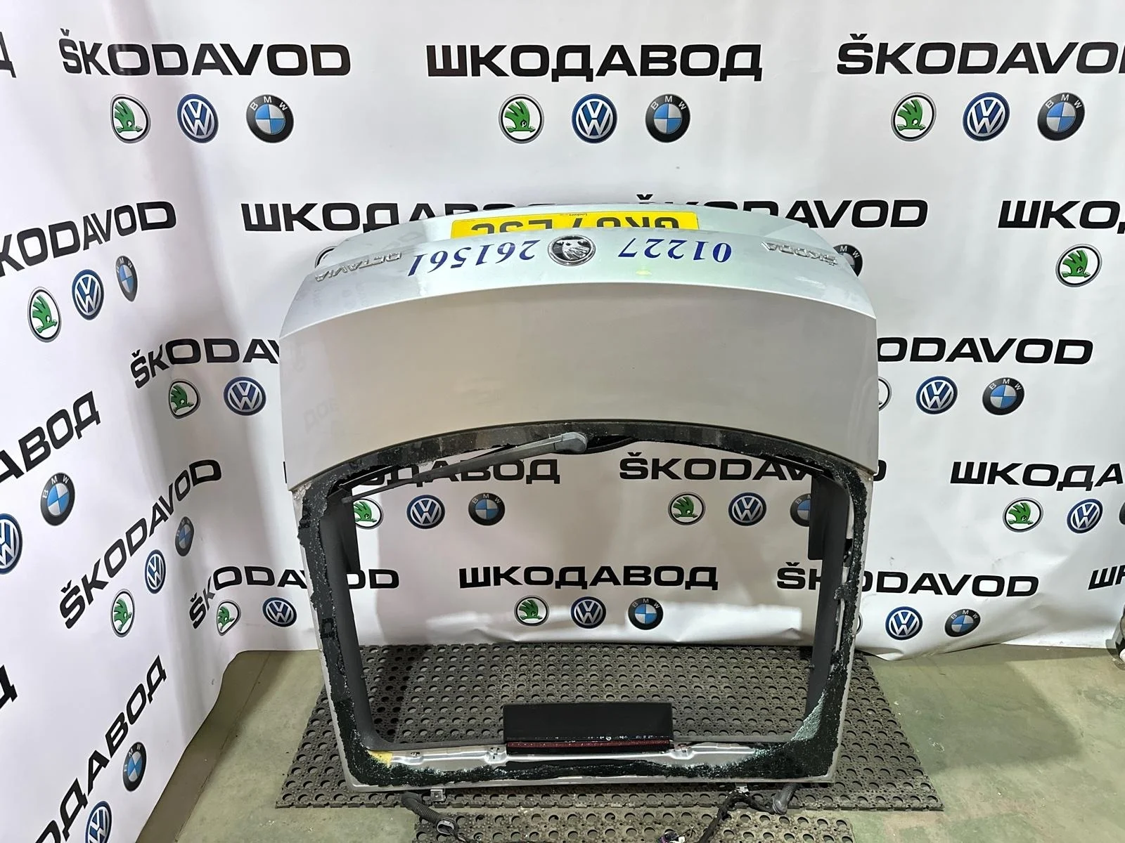 Крышка багажника Skoda Octavia 2017 5E5827023F A7 (5E) 1.6 DDYA