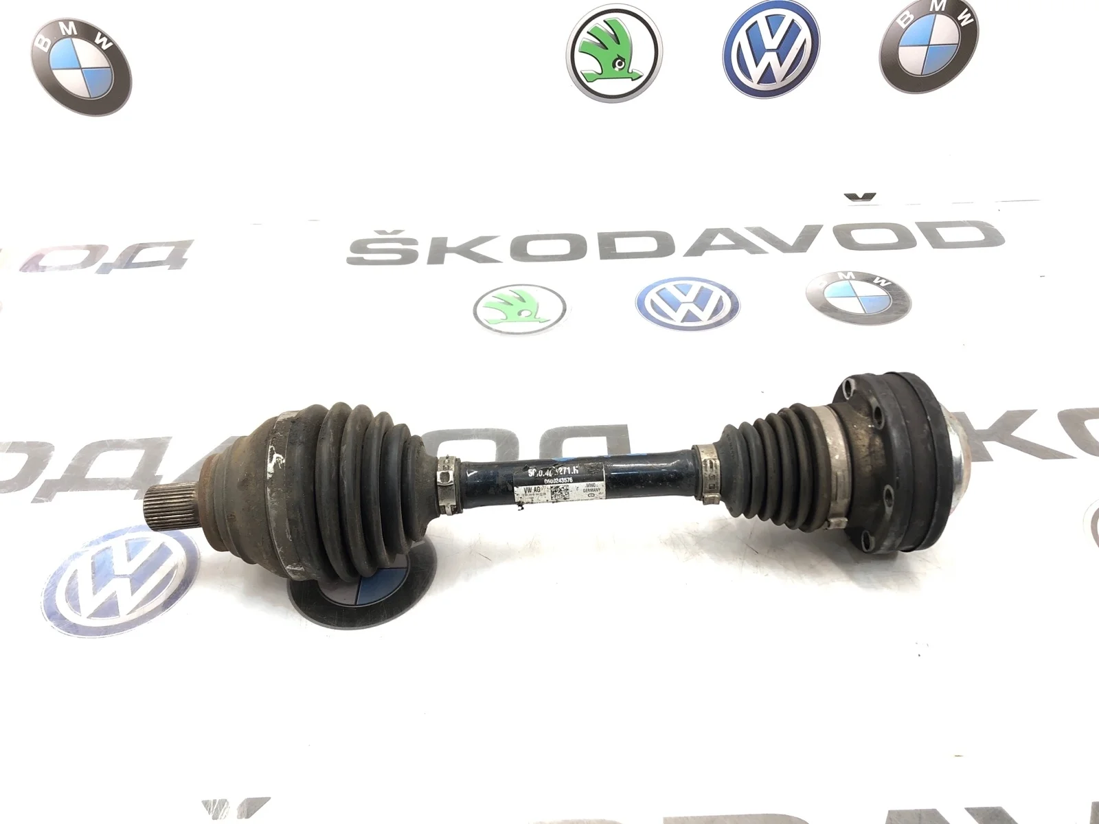 Привод МКПП Skoda Octavia 2015 5Q0407271H A7 (5E) 2.0 CKFC, передний левый