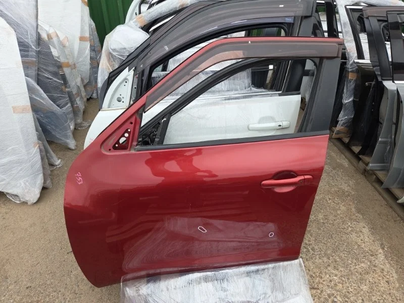 Дверь Nissan Juke 2011 H010A1KLMA, передняя левая
