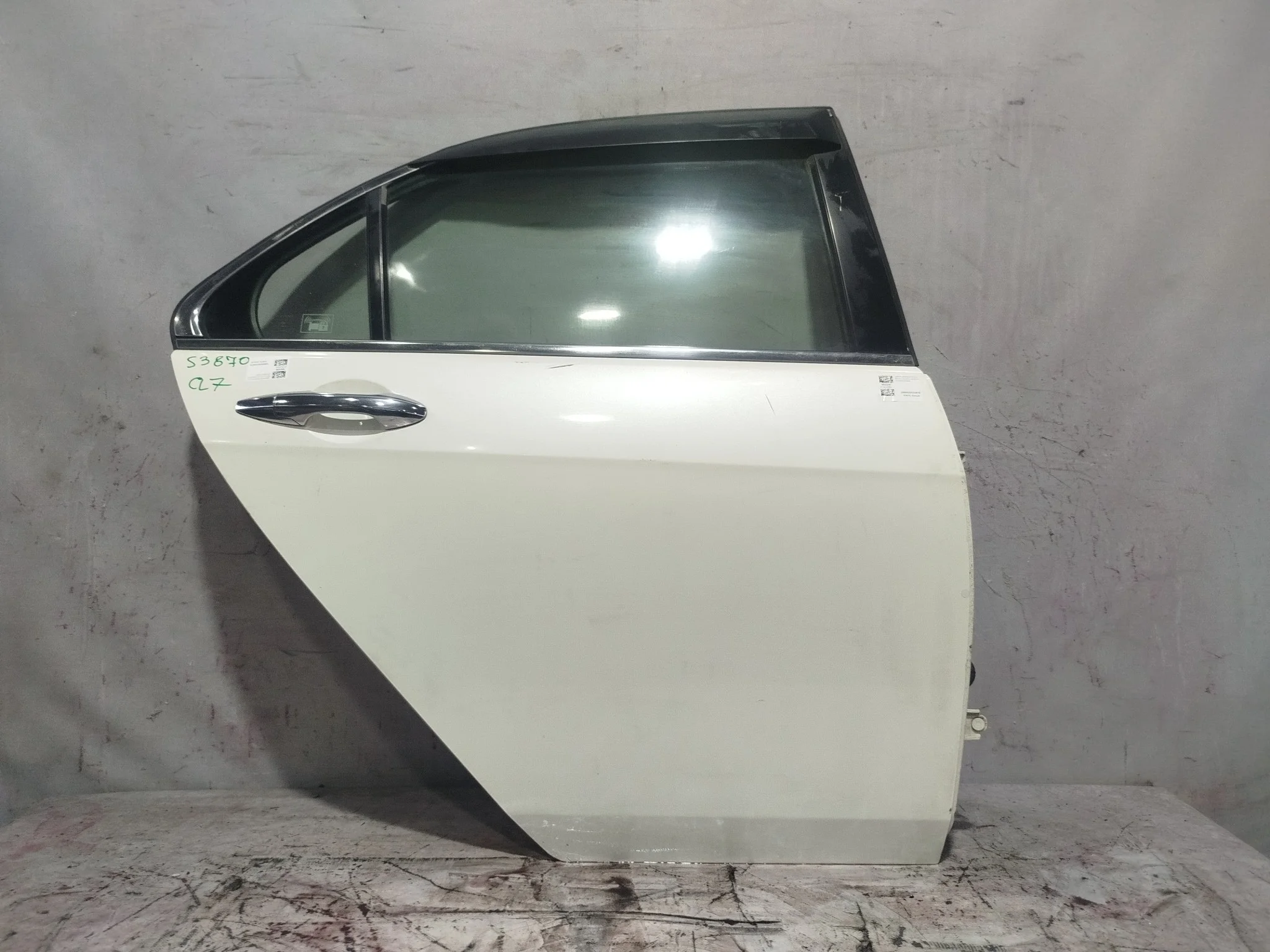 ДВЕРЬ HONDA ACCORD CL7 CL8 CL9 67510SEA900ZZ ЗАДНЯЯ ПРАВАЯ белый, NH624P S3870