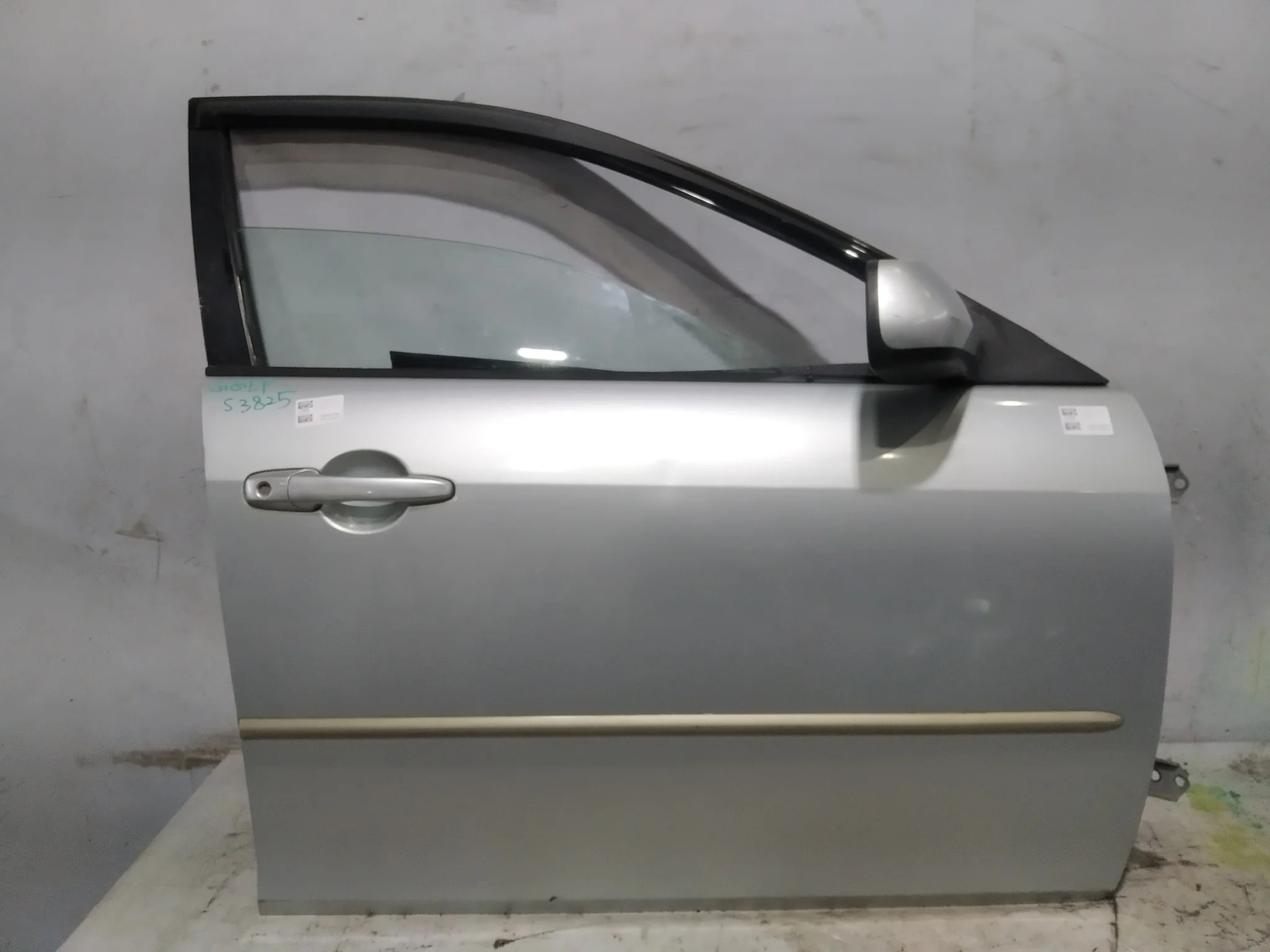 ДВЕРЬ MAZDA ATENZA MAZDA6 GG GG3P GG3S GGEP GGES GY GY3W GYEW GJYA5802XM ПЕРЕДНЯЯ ПРАВАЯ серебро, 25H S3825