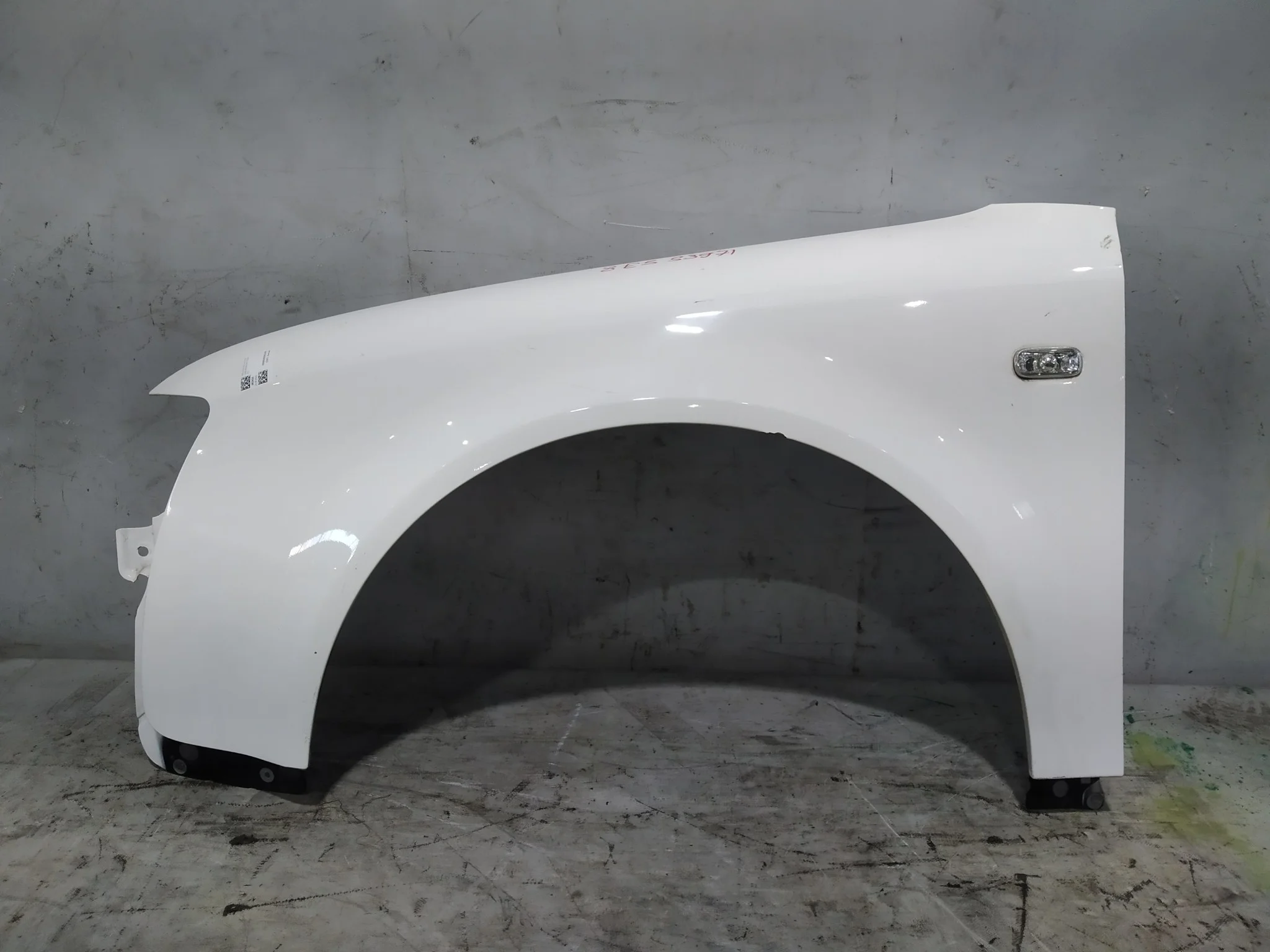 КРЫЛО AUDI A4 S4 8E2 8E5 B6 8E0821105B ПЕРЕДНЕЕ ЛЕВОЕ белый, LZ5L S3971