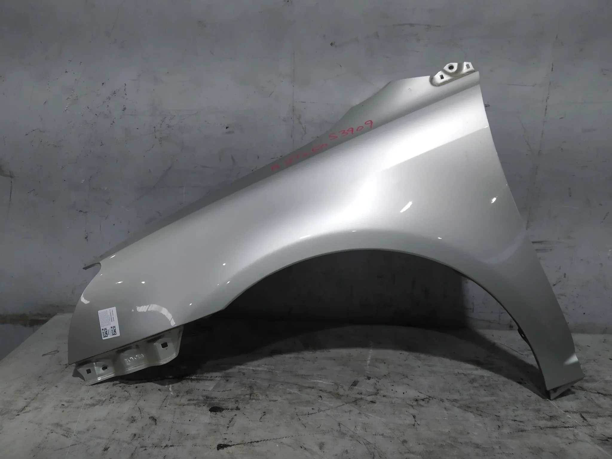 КРЫЛО TOYOTA AVENSIS ADT250 ADT251 AZT250 AZT250W AZT251 AZT251W AZT255 AZT255W CDT250 ZZT250 ZZT251 5381205040 ПЕРЕДНЕЕ ЛЕВОЕ 2 МОДЕЛЬ серебро, 1C0 S3909