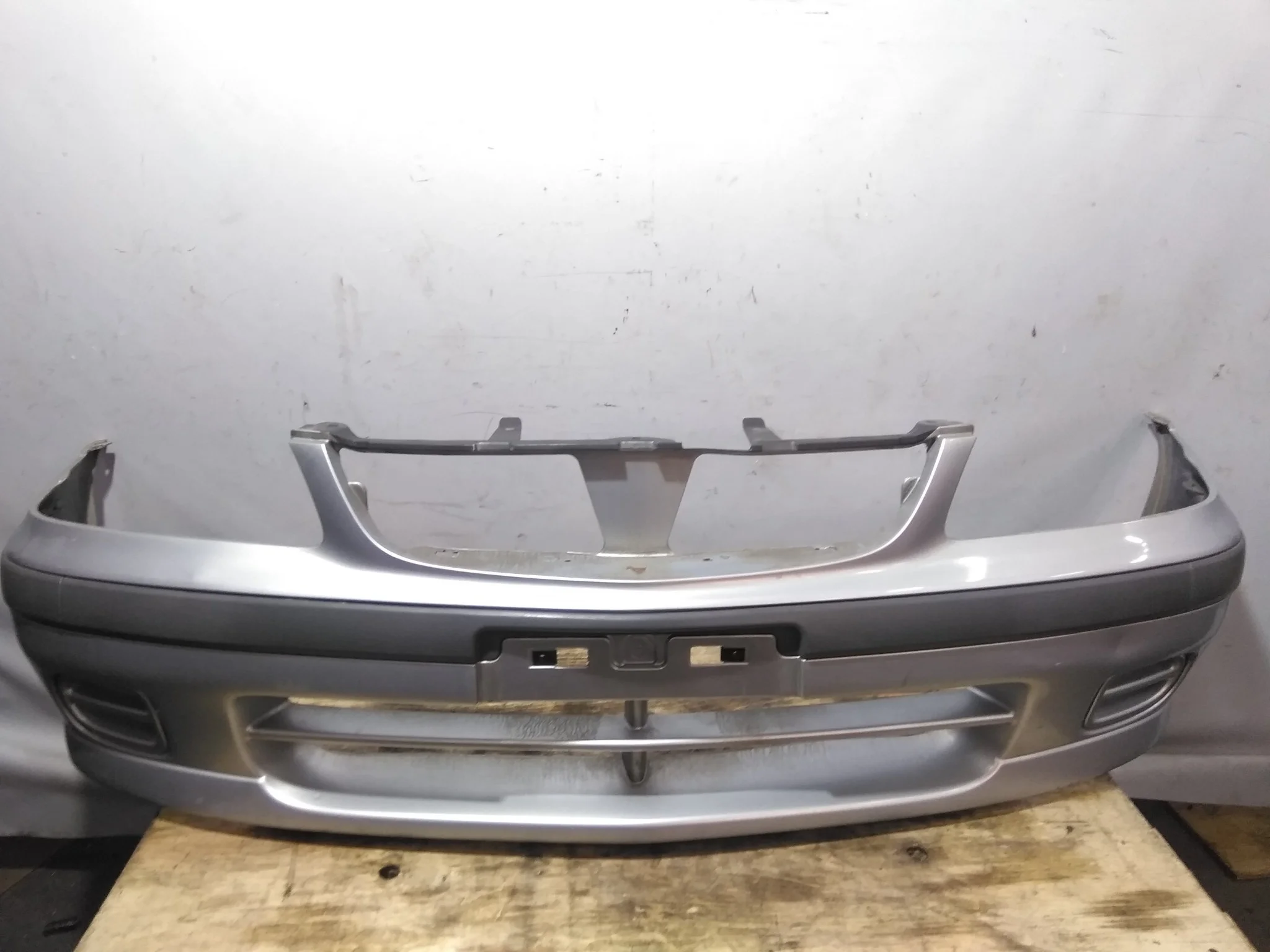 БАМПЕР NISSAN SUNNY B15 FB15 FNB15 JB15 QB15 SB15 F20224M4MH 1 МОДЕЛЬ ПЕРЕДНИЙ серебро, KG1 XE274Z