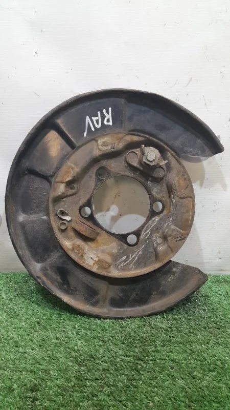Пыльник тормозного диска Toyota Rav4 2013 4650433080 A40 2.0 DIESEL, задний левый