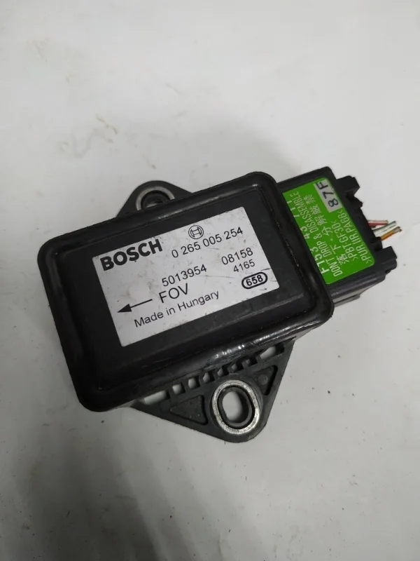 Датчик ускорения Mazda 0265005254