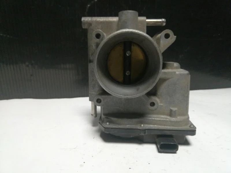 Дроссельная заслонка Mazda 6 2003-2009 L3R413640 GG