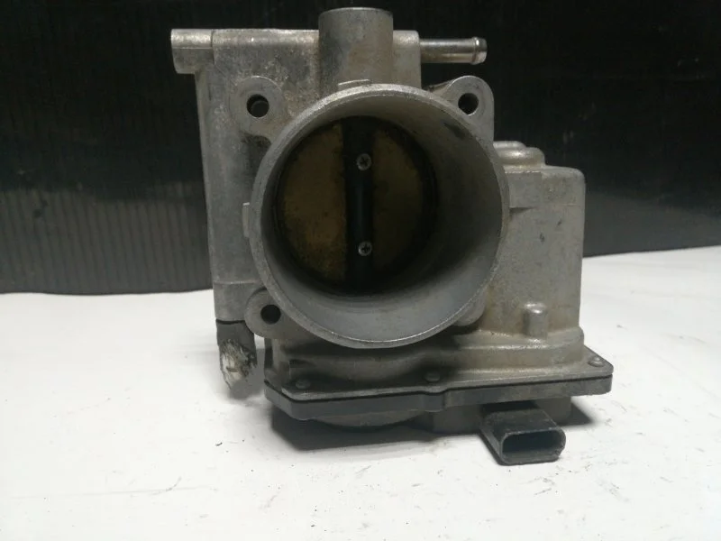 Дроссельная заслонка Mazda 6 2007-2012 L50213640B GH 2.0