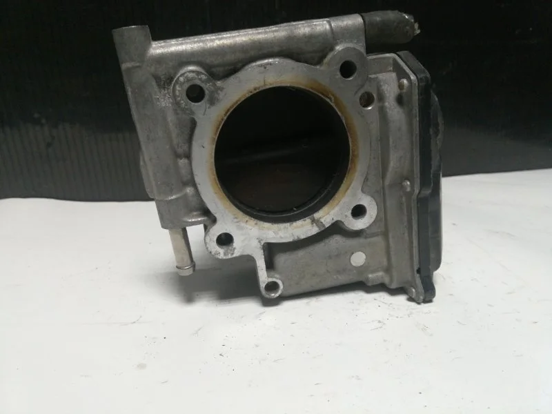 Дроссельная заслонка Mazda 6 2007-2012 L50213640B GH 2.0