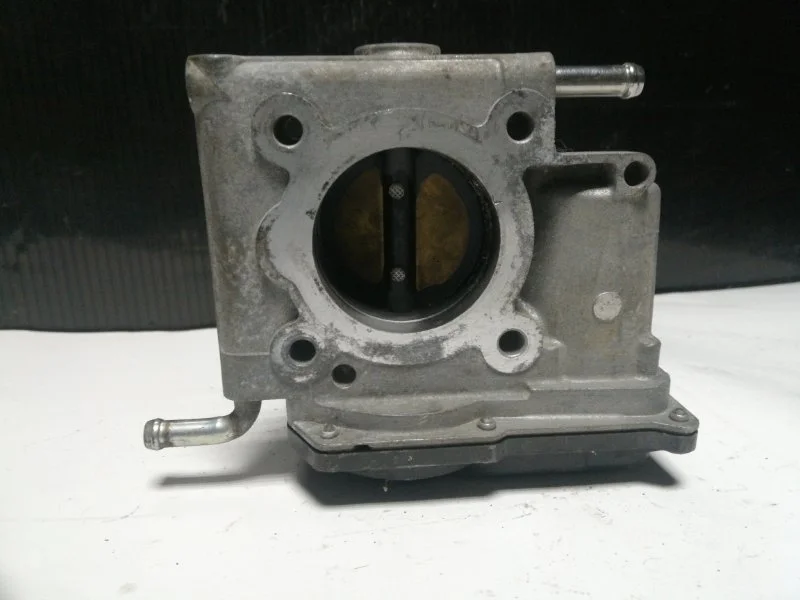 Дроссельная заслонка Mazda 3 2008-2013 Z67713640 BL 1.6
