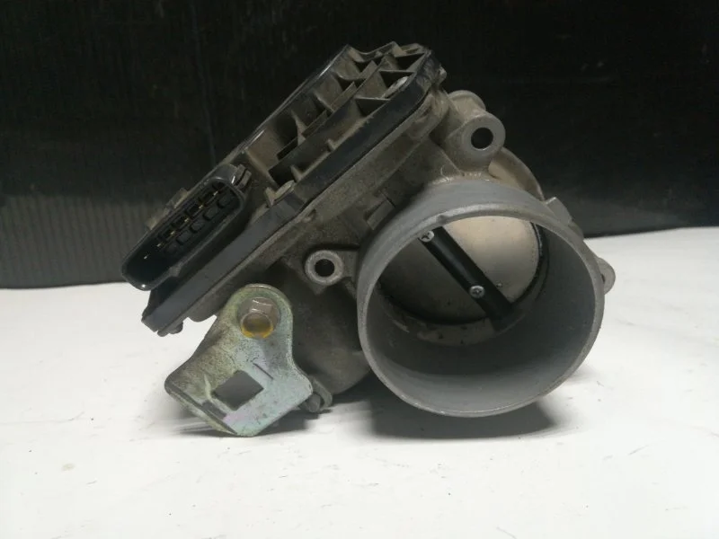 Дроссельная заслонка Mazda Cx-5 2012-2018 PY0113640A KE 2.5