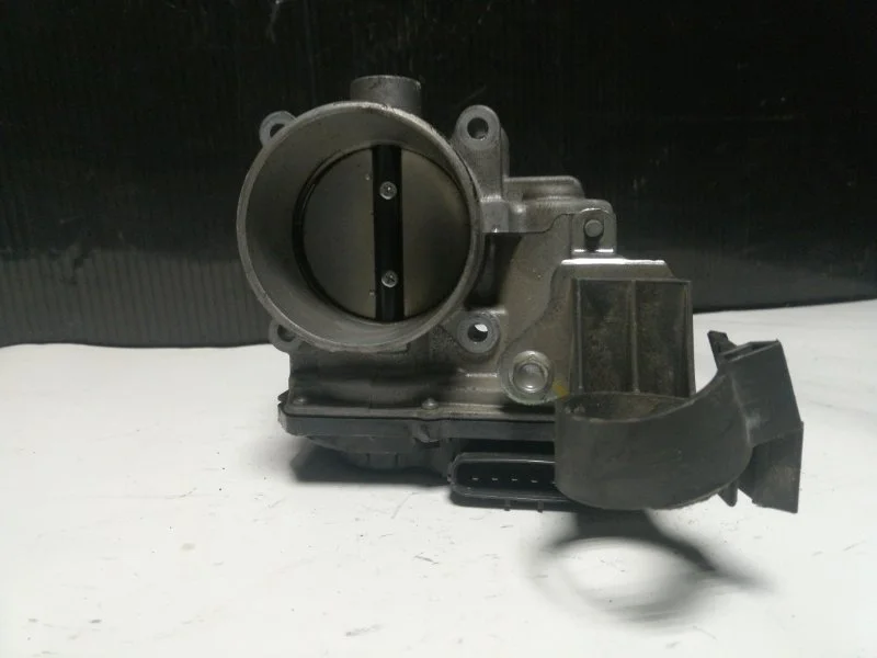 Дроссельная заслонка Mazda Cx-5 2012-2018 PY0113640A KE 2.5