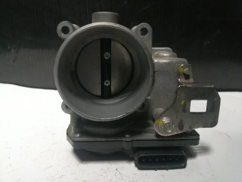 Дроссельная заслонка Mazda Cx-5 2012-2018 PE0113640B KE 2.0