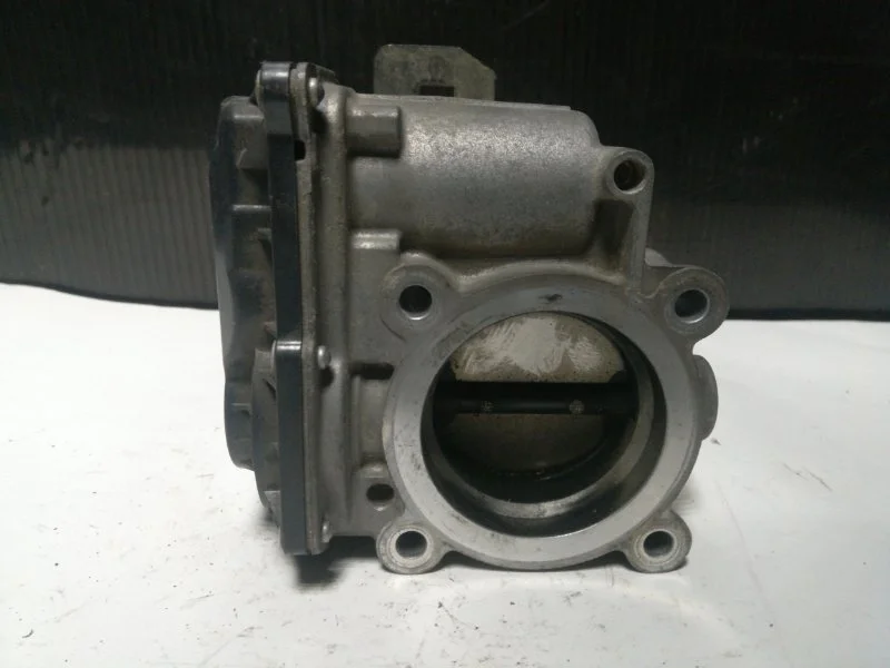 Дроссельная заслонка Mazda Cx-5 2012-2018 PE0113640B KE 2.0