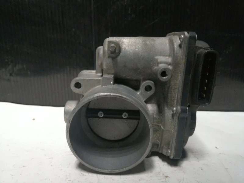 Дроссельная заслонка Mazda Cx-5 2012-2018 PE0113640B KE 2.0