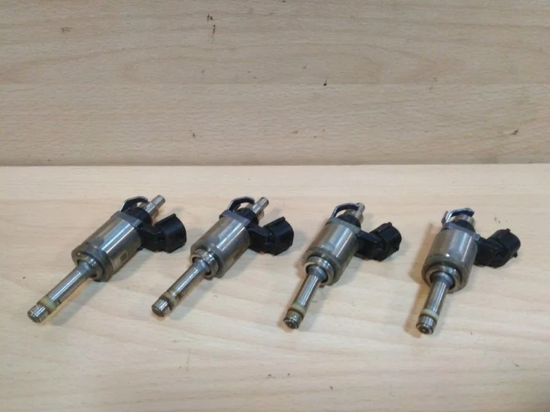 Топливные форсунка Mazda Cx-5 2012-2018 PE0113250B KE 2.0