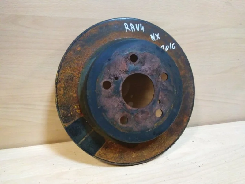 Тормозной диск Toyota Rav4 2014-2019 4243178010 40, задний