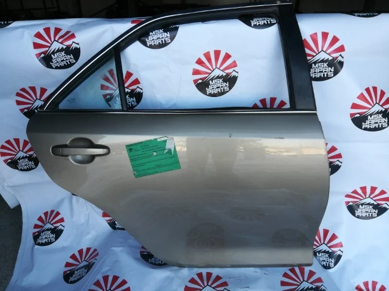 Дверь Toyota Camry 6700333200 50, задняя правая