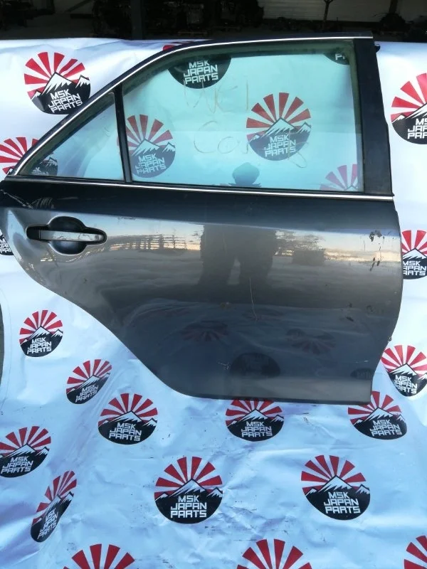 Дверь Toyota Camry 6700333200 50, задняя правая