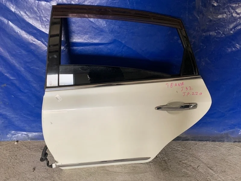 Дверь Nissan Teana H210AJN2MA J32, задняя левая