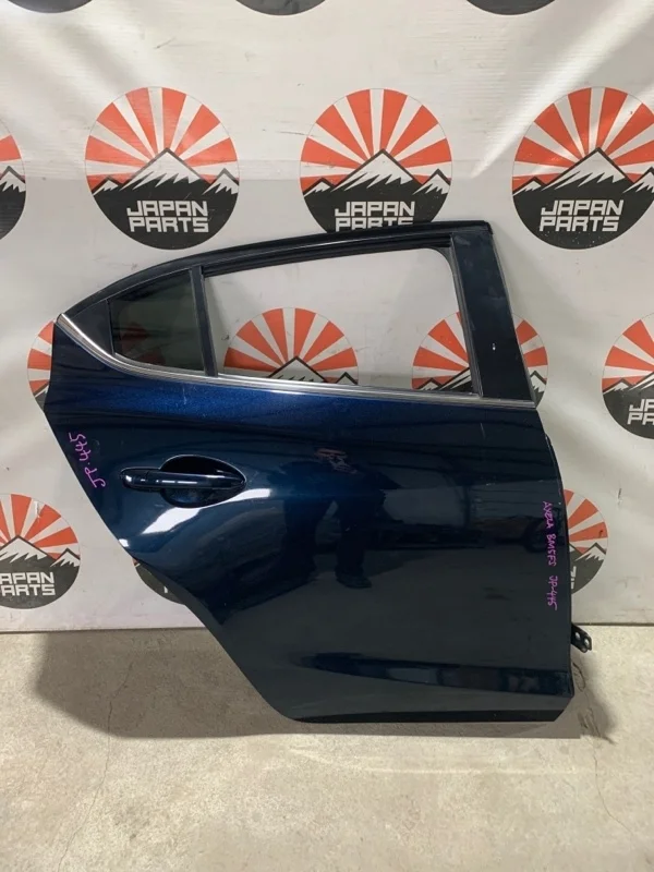 Дверь Mazda 3 BJY07202XB BM, задняя правая