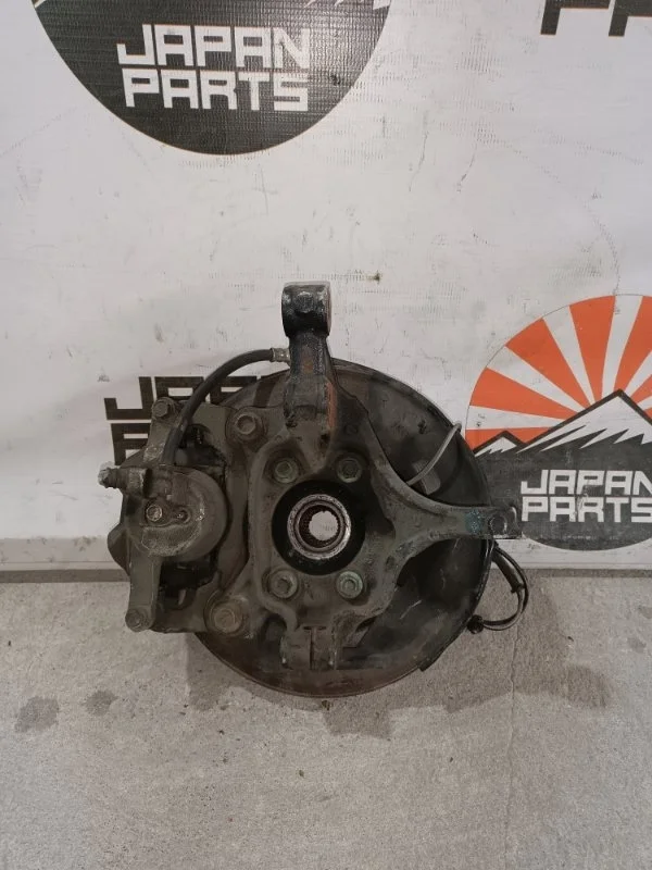 Кулак поворотный Mazda 6 GHP933021 GJ, передний правый