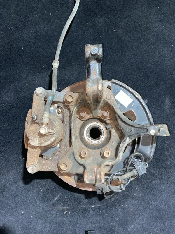 Кулак поворотный Mazda Cx-5 KD3533021A KE 2.0 2.5, передний правый