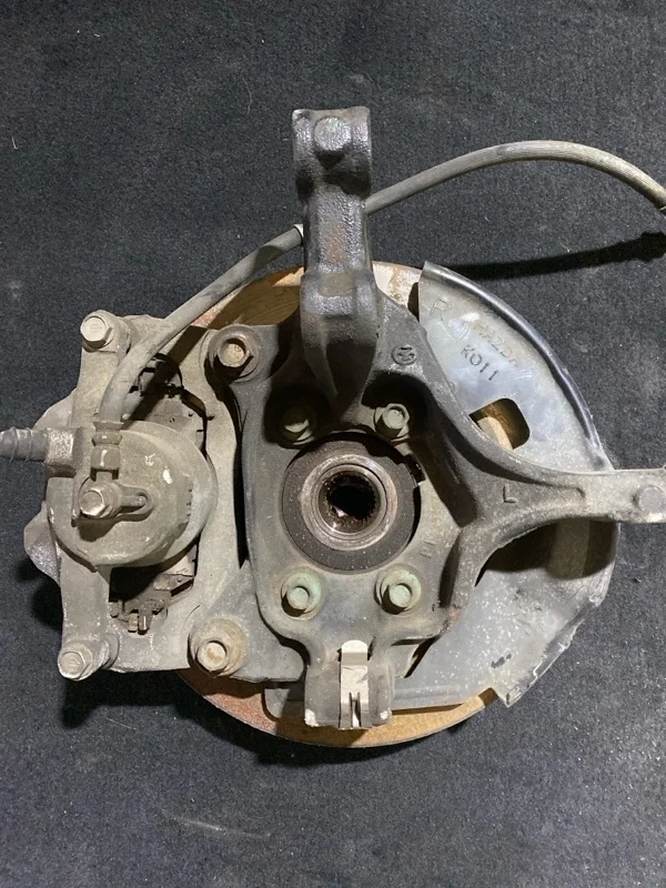 Кулак поворотный Mazda 6 GHP933031A GJ 2.0-2.5, передний правый