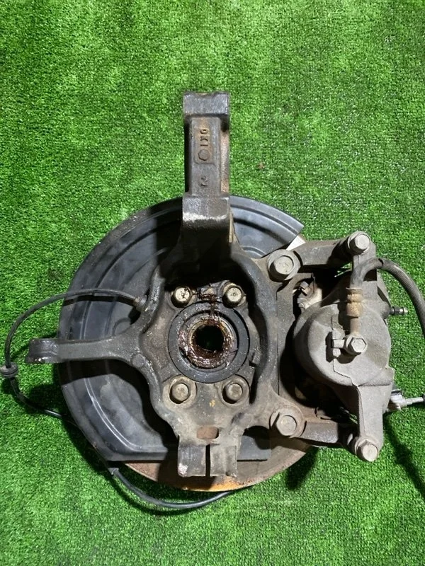 Кулак поворотный Nissan X-Trail 40015JD000 T31 2.0, передний левый