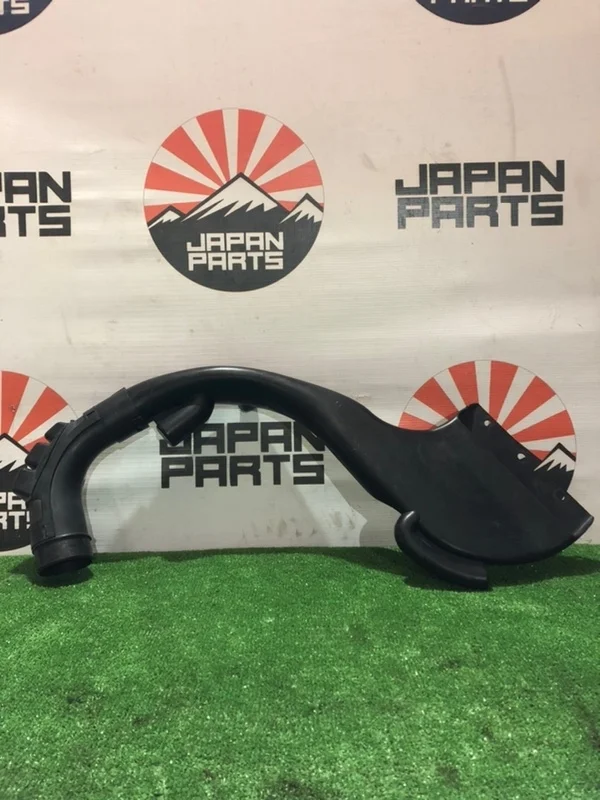 Воздухозаборник Nissan X-Trail 16554JG70A T31 2.2