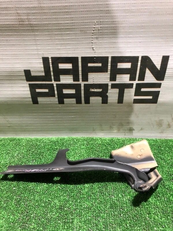 Петля капота Suzuki Grand Vitara 5742065J01 JT, левая