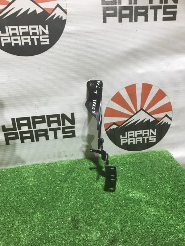 Петля капота Nissan X-Trail 65401JG000 T31, левая