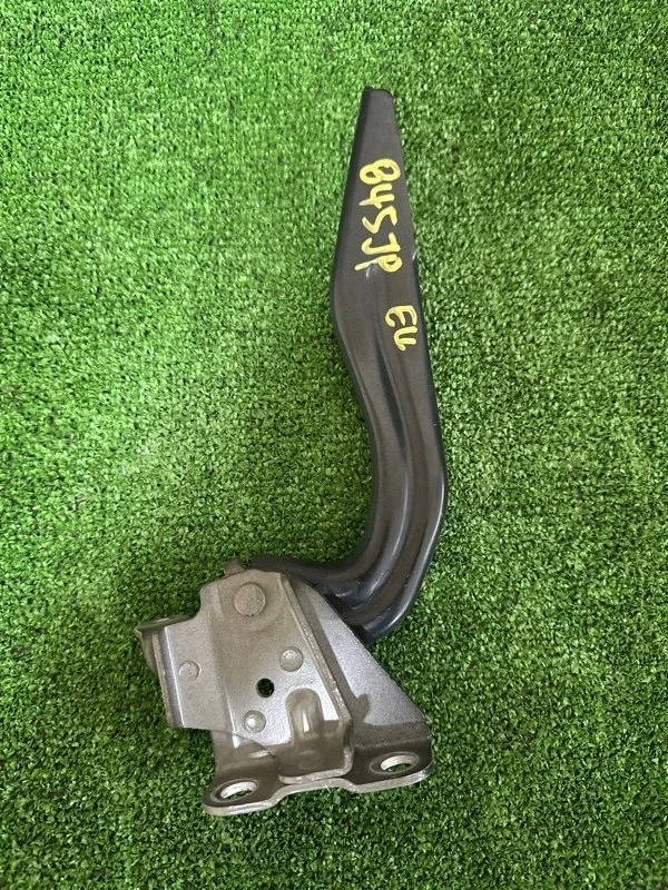 Петля капота Subaru Forester 57260SA0009P SJ, передняя левая